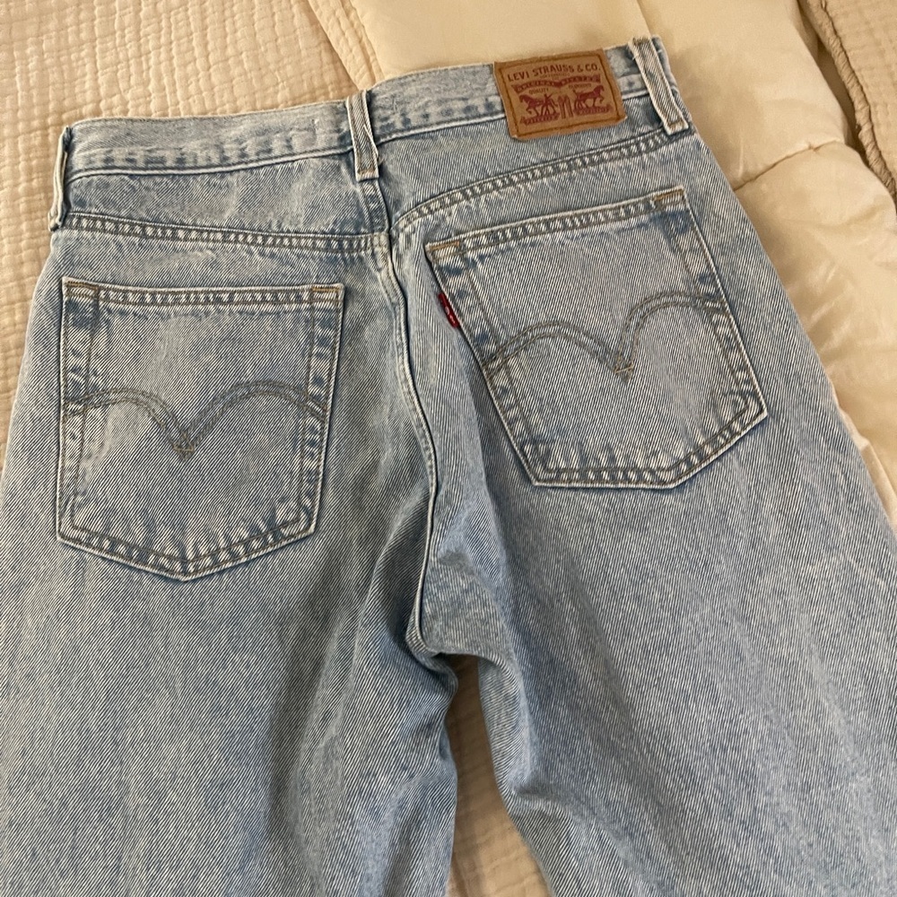 Levi’s wedgie straight Classic Light Blue Distressed Women Jeans size 26 - Picture 8 of 8